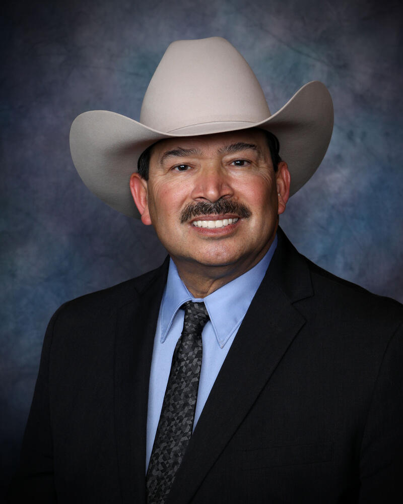 Gillespie - Chris Ayala